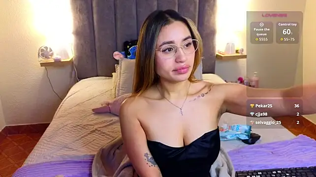 Chat XXX ao vivo de Victoria_Hils