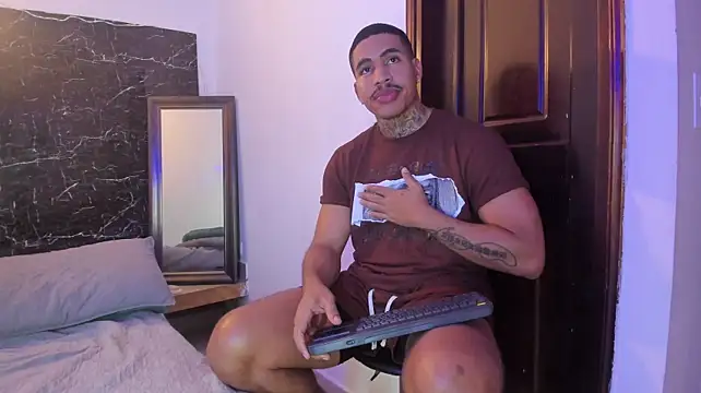Chirshot_ live XXX chat