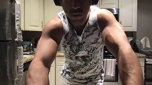 BigGuyMuscle Live XXX-chat