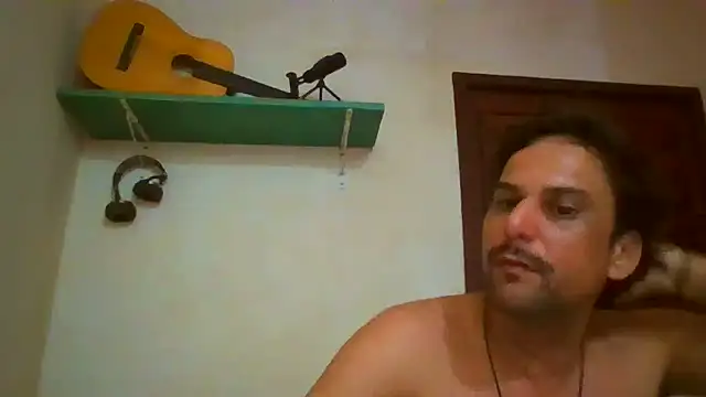 Chat +18 de buenocouple ao vivo