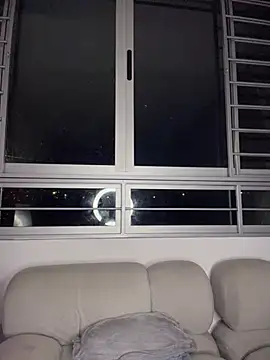 XXX chat uživo modela OLIVER_K