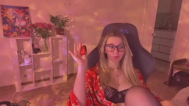 alexa_purr: απευθείας συνομιλία ΧΧΧ