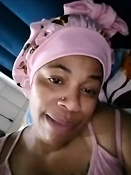 Chat +18 de ClitorisBoobs ao vivo
