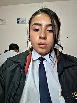 Angela__05 élő XXX-chatje