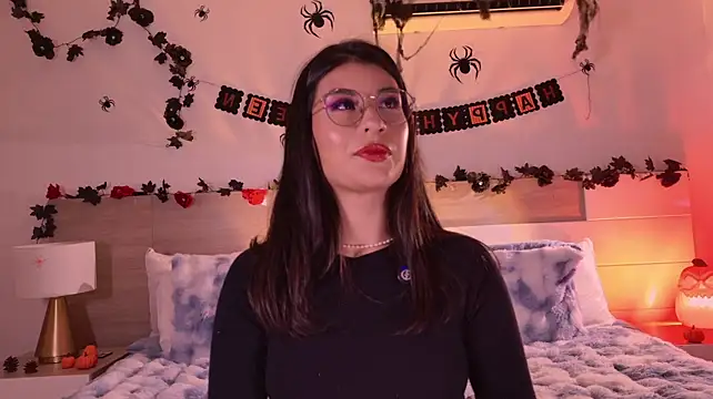 دردشة DaphneWayne الجنسية المباشرة