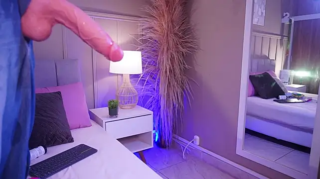 curvyliciousss' Live XXX Chat