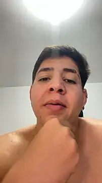 Fozil_Dvice Chat XXX in diretta