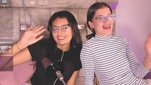 צ'אט XXX בשידור חי של AndreckValvet845