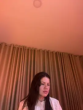 צ'אט XXX בשידור חי של Aliinak