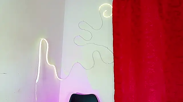 Natasha__H: απευθείας συνομιλία ΧΧΧ