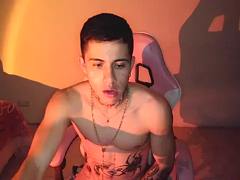 David_LongVibe Chat XXX in diretta