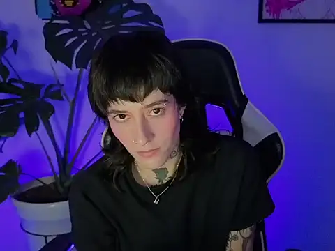 צ'אט XXX בשידור חי של WildRose_
