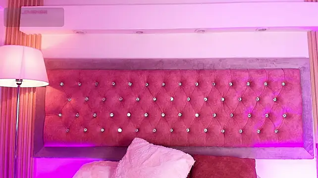 XXX chat uživo modela Andy_Leex