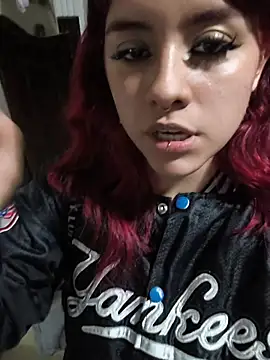צ'אט XXX בשידור חי של Cheriee_sw