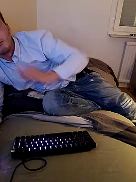 erikdanil XXX чат на живо