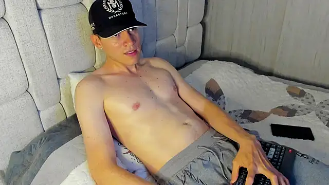 Chat +18 de itamparker_ ao vivo