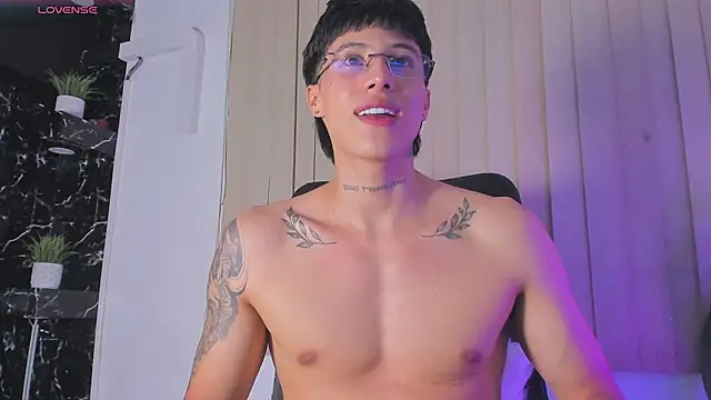 Samuell_777 Live XXX Chat