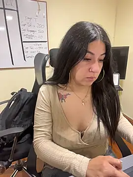 צ'אט XXX בשידור חי של MeganCollins