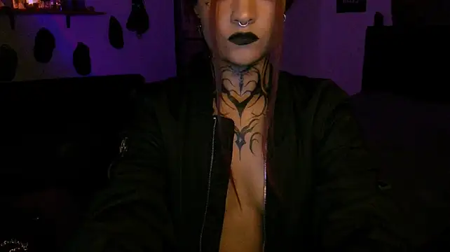 Czat XXX na żywo – alex_one888