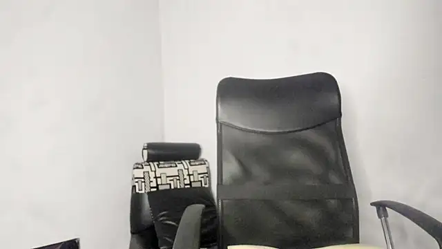 Chat +18 de Nathaly_love96 ao vivo