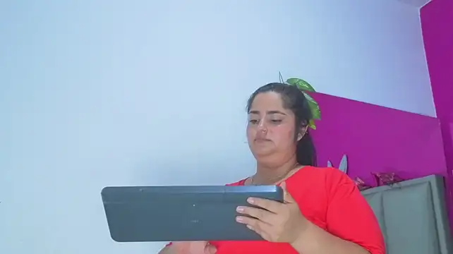KRYSSTARITTER4's Live XXX Chat