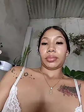 Rous-squir's Live XXX Chat