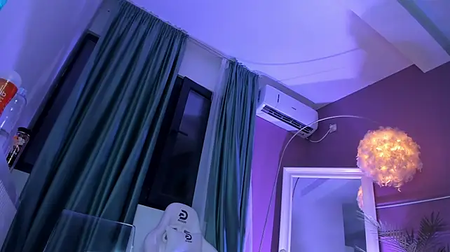 צ'אט XXX בשידור חי של BettyVelvet