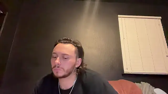 XXX chat uživo modela hungandcloudy