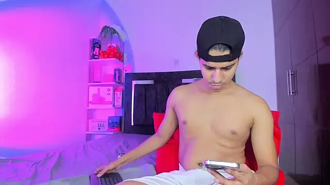 StevenSmith18 – Naživo XXX chat