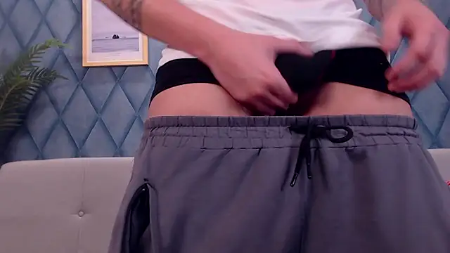 צ'אט XXX בשידור חי של marioalessio