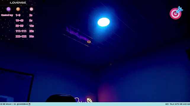 Chatroom XXX en direct de Niico_Cruz