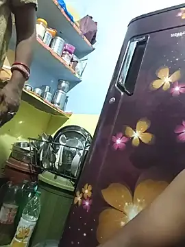 Czat XXX na żywo – Priyasexcpl