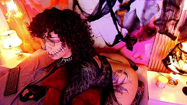 צ'אט XXX בשידור חי של Woo_isDaphne