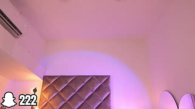 צ'אט XXX בשידור חי של malaia_hills