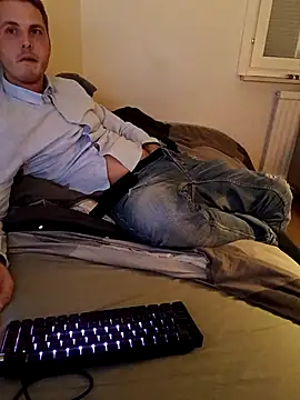 erikdaniln Live XXX chat