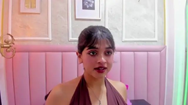 צ'אט XXX בשידור חי של velvet_girll