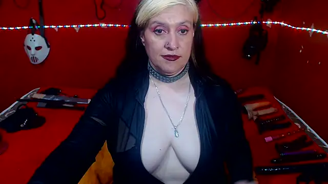 Chatroom XXX en direct de MATURE_Randy