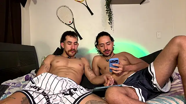 Aaron_wheel লাইভ XXX চ্যাট