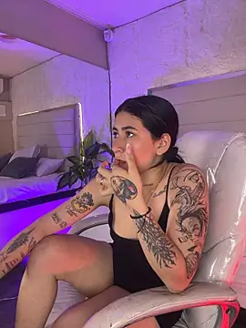 Valentinarose__: απευθείας συνομιλία ΧΧΧ
