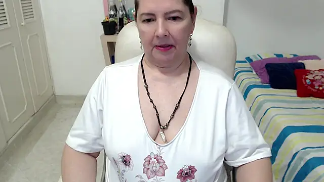 แชท XXX สดของ leonela_69