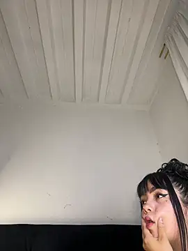 צ'אט XXX בשידור חי של __itsbambi