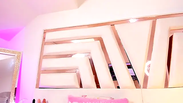 AndreaPinkNaughtyn Live XXX chat