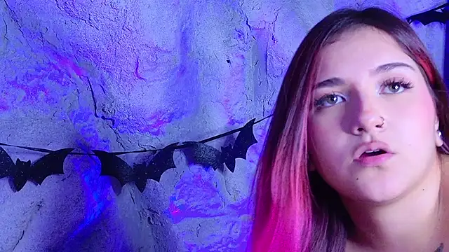 Czat XXX na żywo – bella_mush