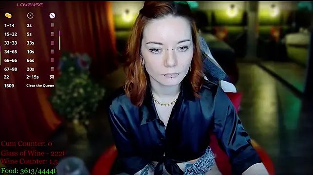 צ'אט XXX בשידור חי של MaxPhoenixx
