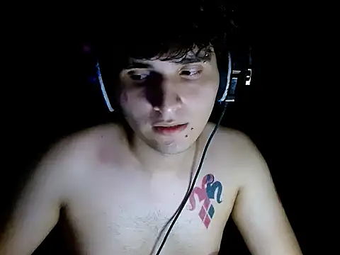 suggarboy69 webcam show