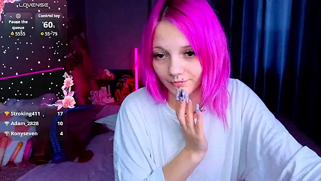 צ'אט XXX בשידור חי של KittieHeart
