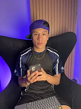Dominik_Souza 现场XXX聊天