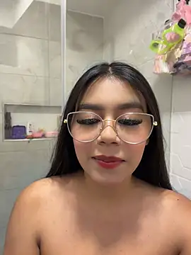 Mara_swan লাইভ XXX চ্যাট