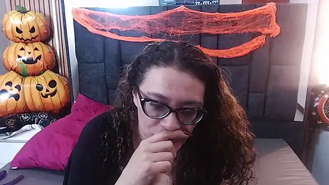 צ'אט XXX בשידור חי של shaniarosefon