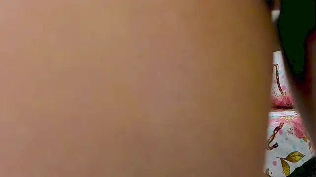 CraveMyCurves' Live XXX Chat